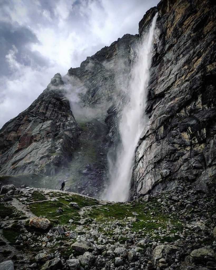 Vasudhara Falls